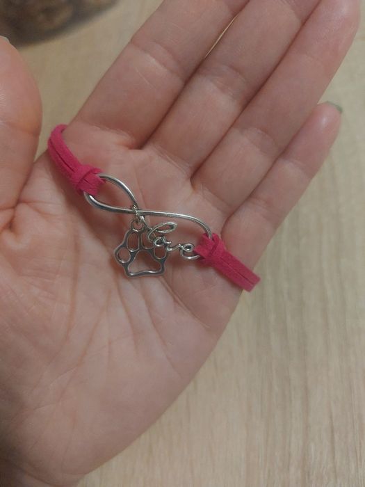 Bransoletka z łapka i znakiem nieskończoności