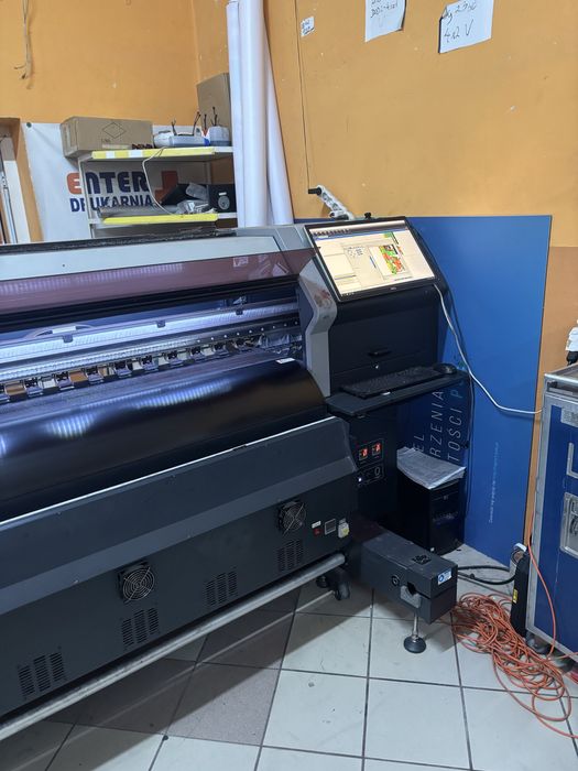 Ploter solwentowy drukujacy flora 3208P