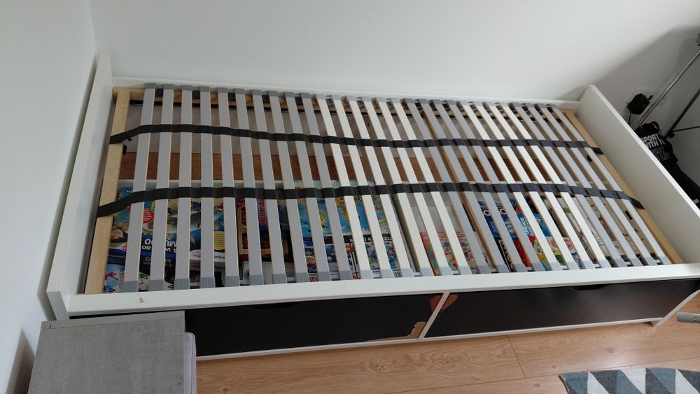Cama solteiro IKEA 90x200