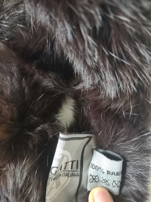 Szal czekoladowy futerkowy z futra królika