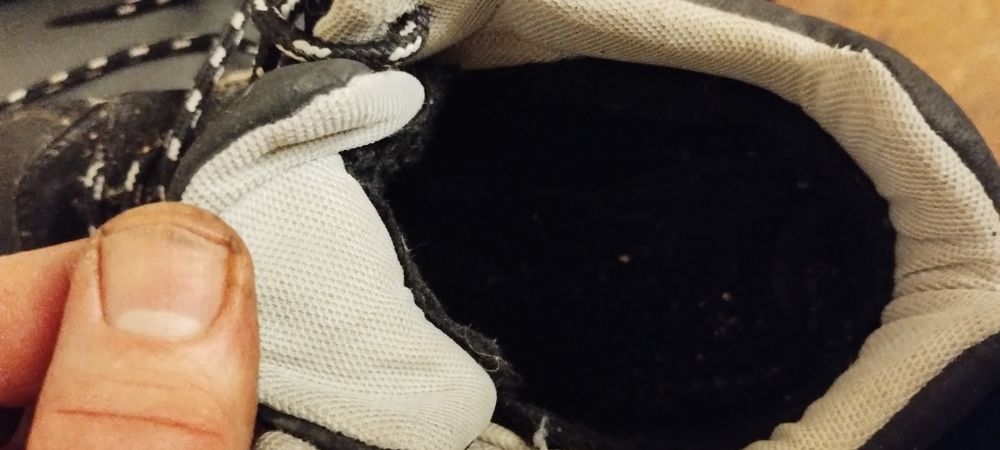 Кросівки  43 б/у