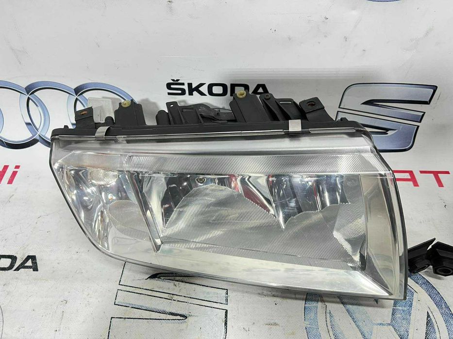 Фара фари Skoda Fabia 1 Шкода Фабія 1