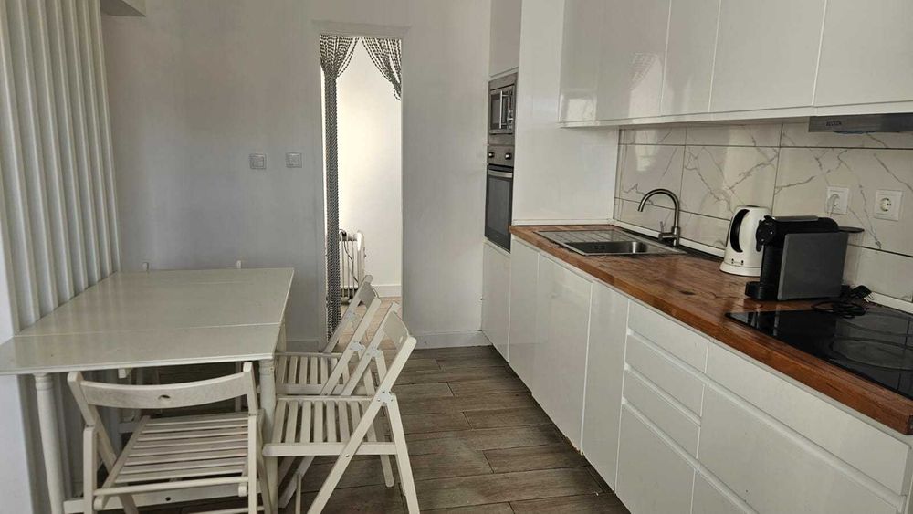 T4+1 Duplex 144 m2 Santo António dos Cavaleiros, Loures