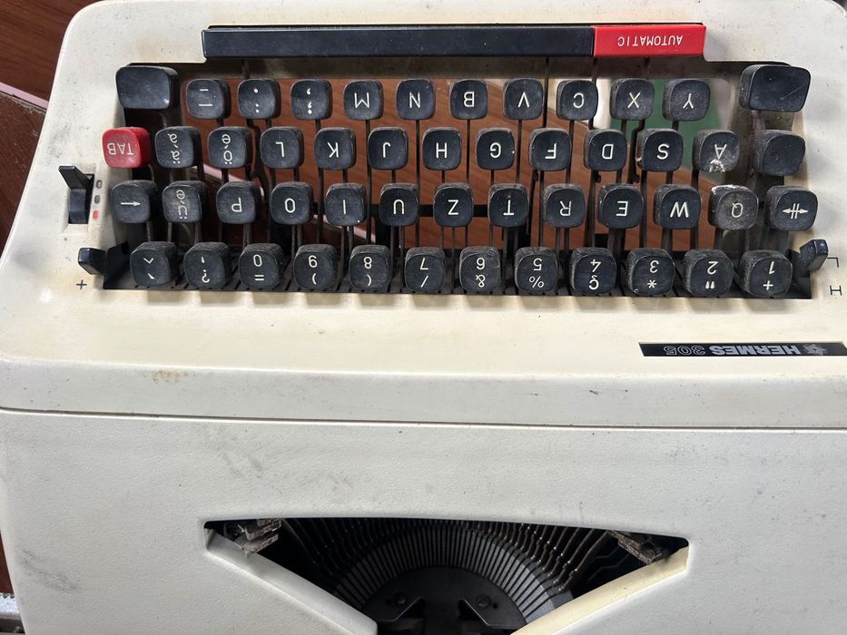 Máquina de escrever Hermes 305 Automátic