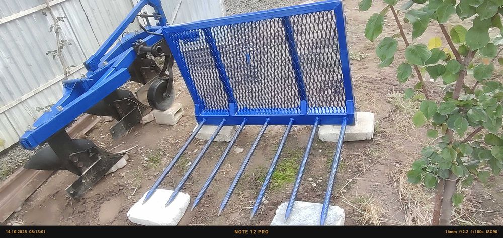 Продам вила на задню навіску до міні трактора