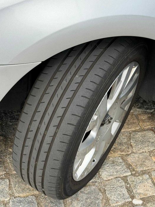 Citroën C4 1.6 HDi Hatchback (5 Portas) de 2007 com possível retoma