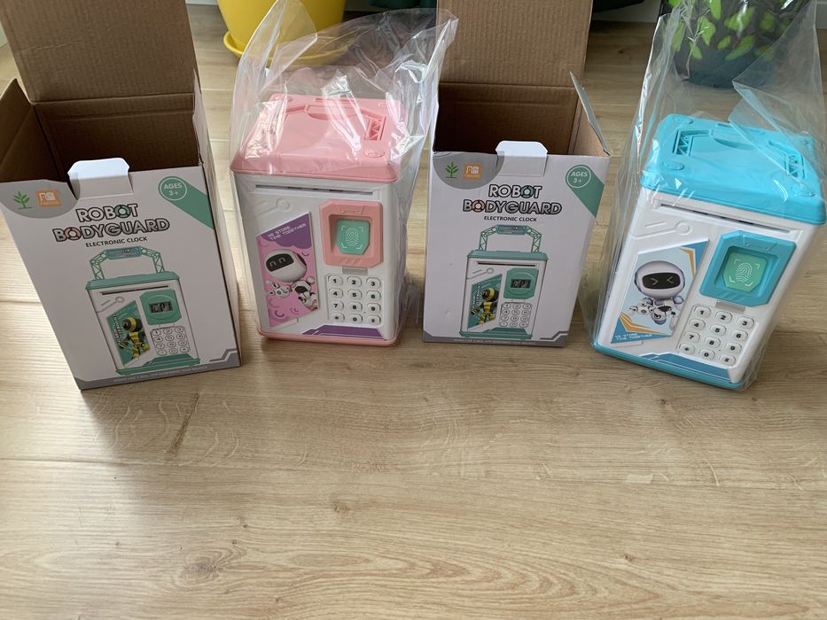 Банкомат, скарбничка, сейф, копилка детская.