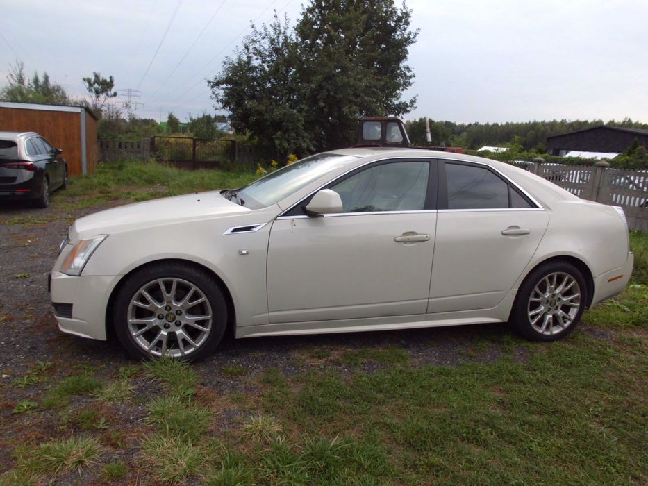 samochód cadilac cts 3.6 rok 2011 -297KM