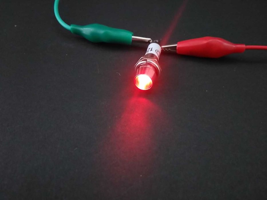 33 LED aviso 12V 8mm várias cores (para despachar)