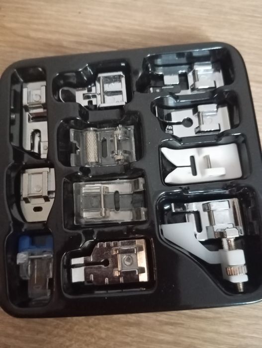 Набори лапок для побутової швейної машинки