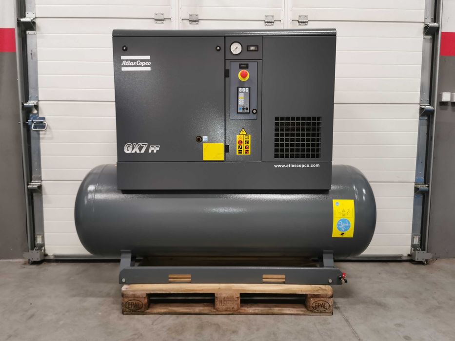 7.5kw 1000L/m 500L zbiornik Sprężarka śrubowa ATLAS COPCO GX7FF 10 bar