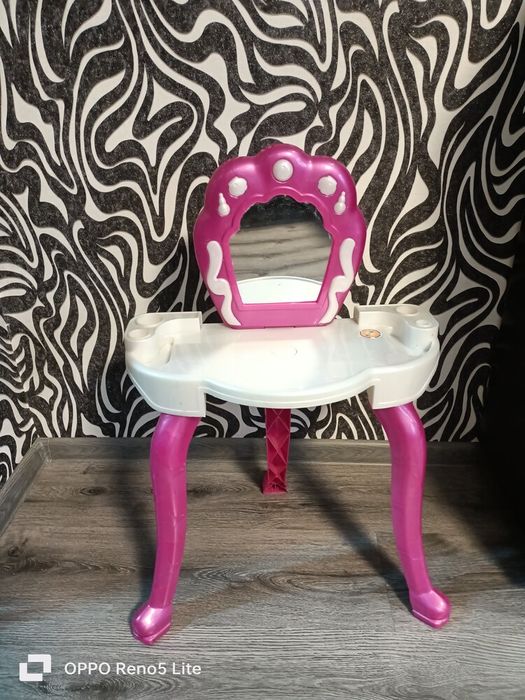 Инрушки  разные, на выбор