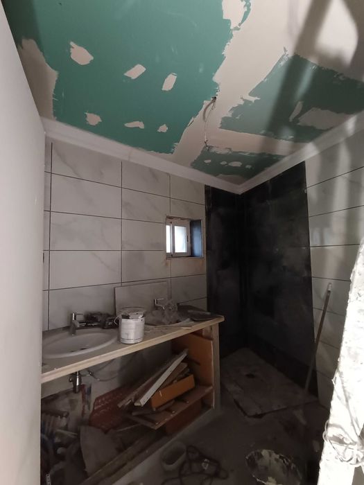 Serviços pedreiro, Pladur, cerâmica e pintura