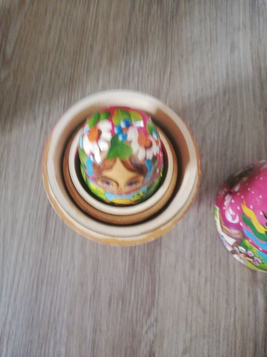 Bonecas Matrioska em madeira