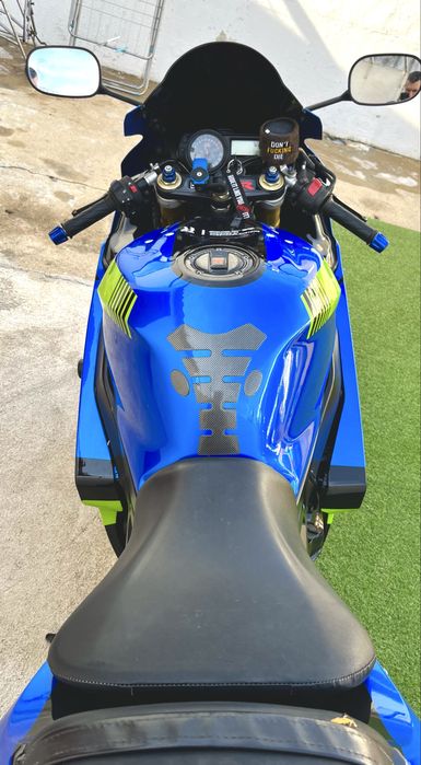 SUZUKI GSXR 600 K4 2004(vendo com as carenagens originais)
