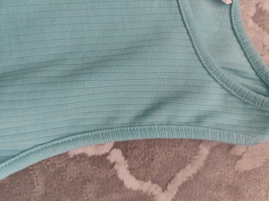 Niebieska jasna bluzka prążkowana crop top h&m