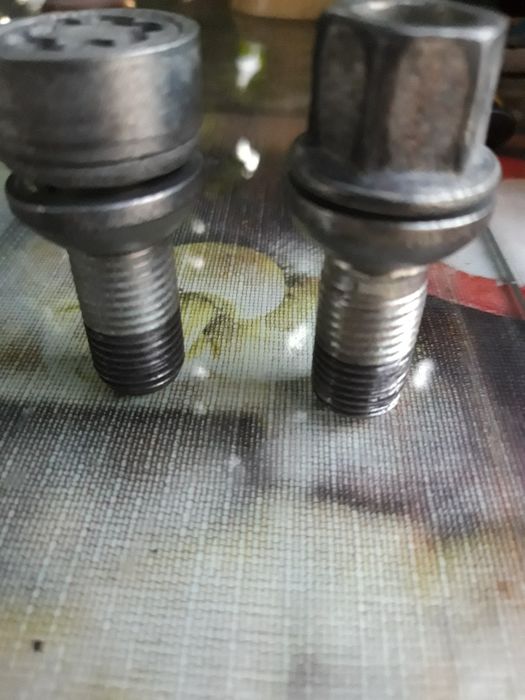 Болты колесные с секретами Ауди оригинал