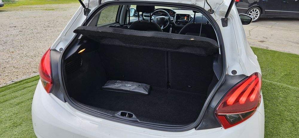 Peugeot 208 1.2 Vti 86 Cv Nacional