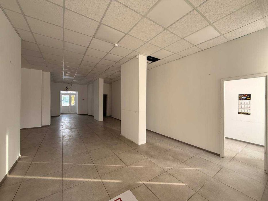 Оренда/Приміщення,108м2,фасад,2 виходи, ЖК Каховська, Киів