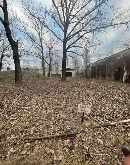 Продам складские помещения с участком