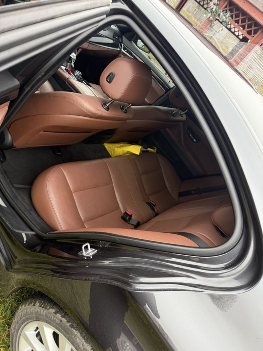 BMW Seria 5 F10 520D