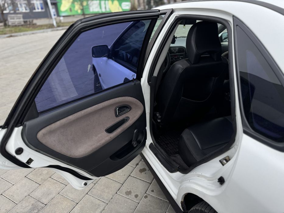 Продам машину.