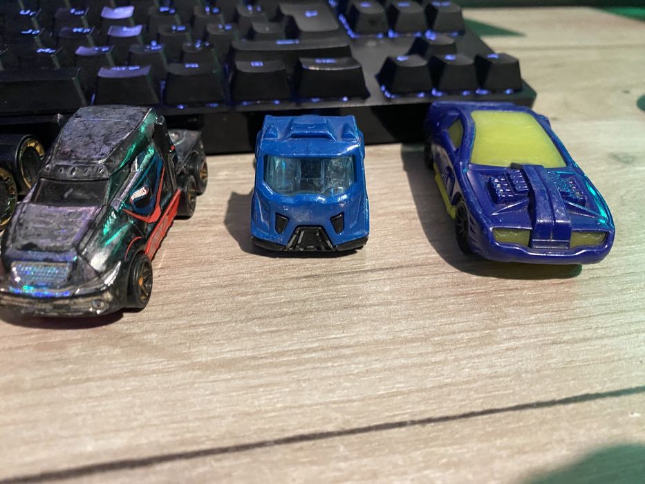 Машики HotWheels