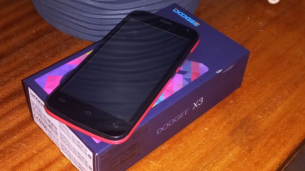 Телефон Doogee x3