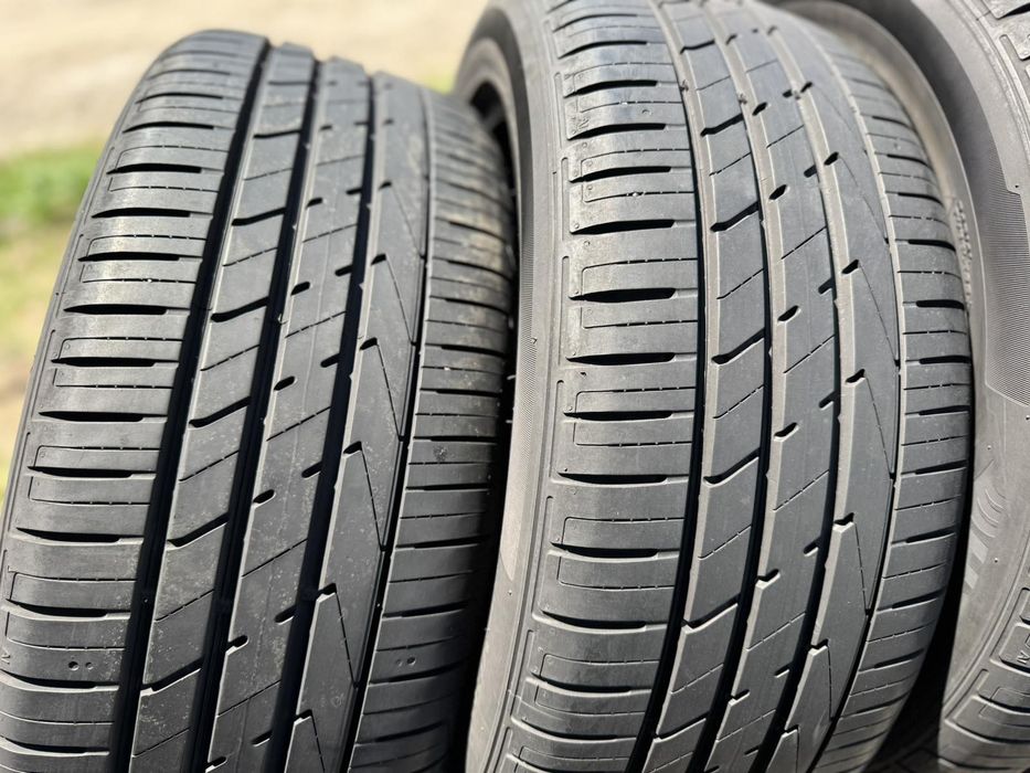 Літні шини Hankook 235/50 R19