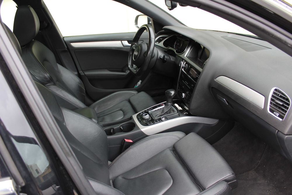 Audi A4 2.0 TDI 136cv 2012 Full extras | Automático | Teto panorâmico