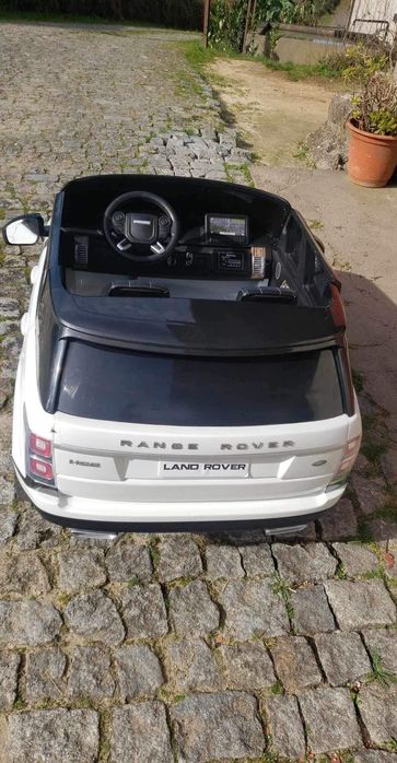 Carro de criança land rever