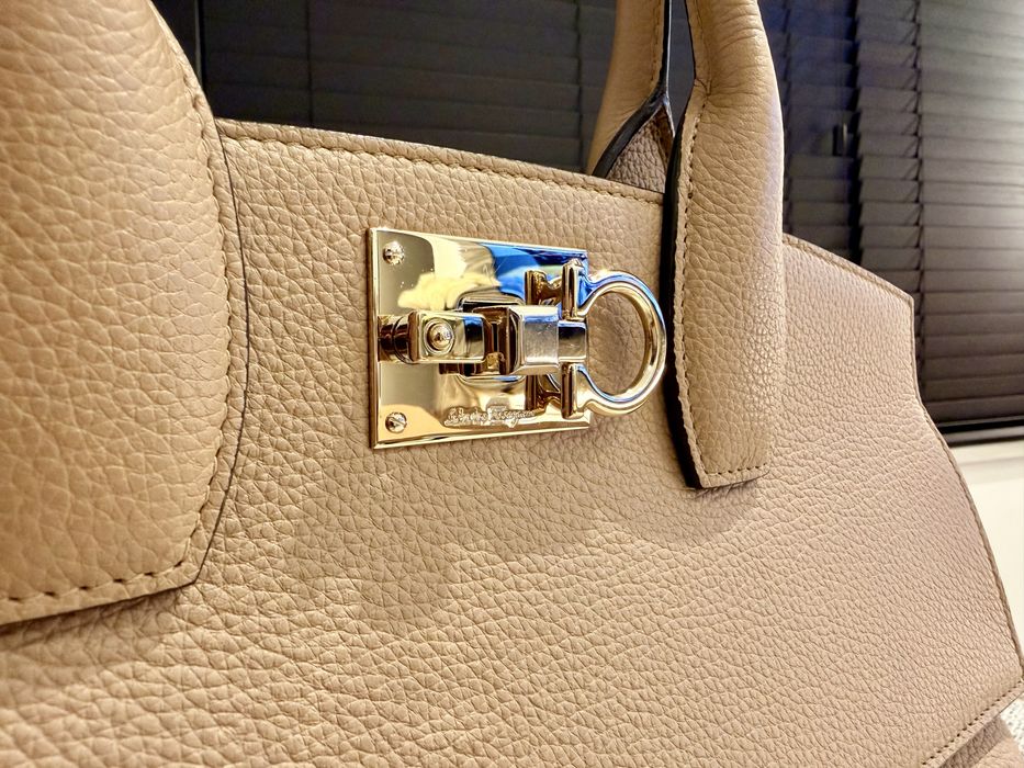 Сумка женская Salvatore Ferragamo оригинал