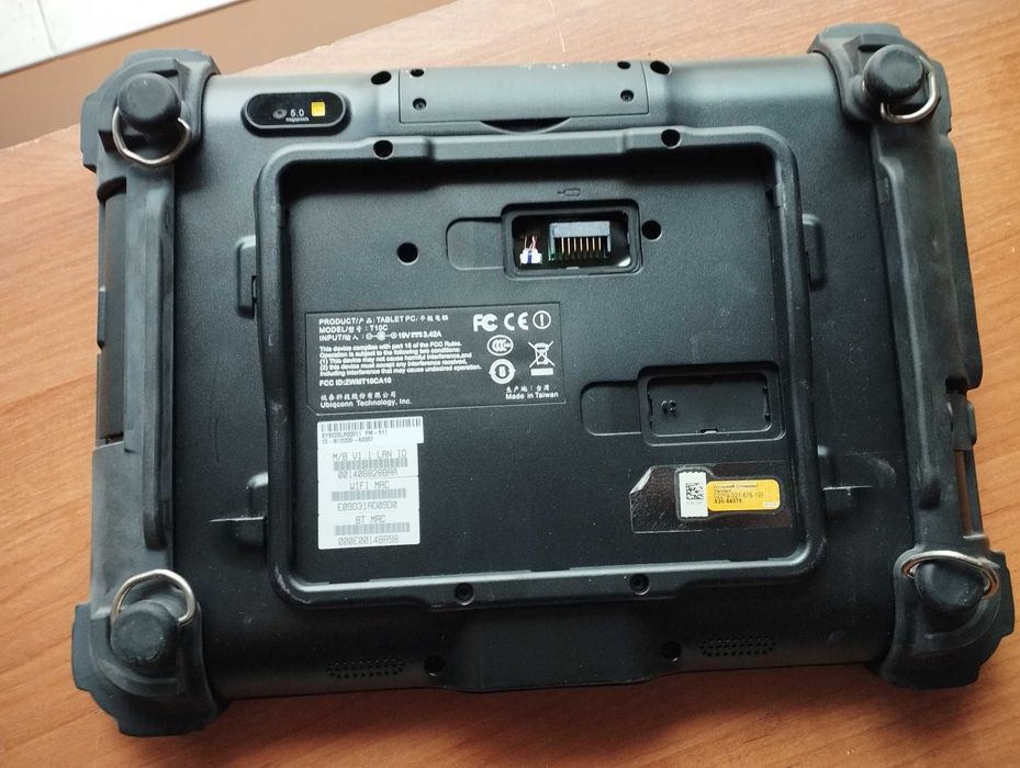 Tablet przemysłowy T10C Intel Atom N2600