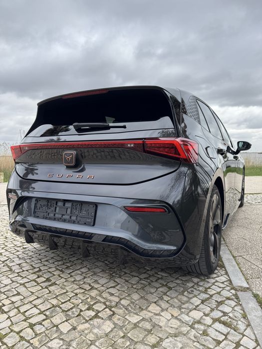 Cupra born 58kW  12mil kms !!!