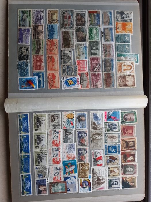 Альбом с марками СССР+-1000шт