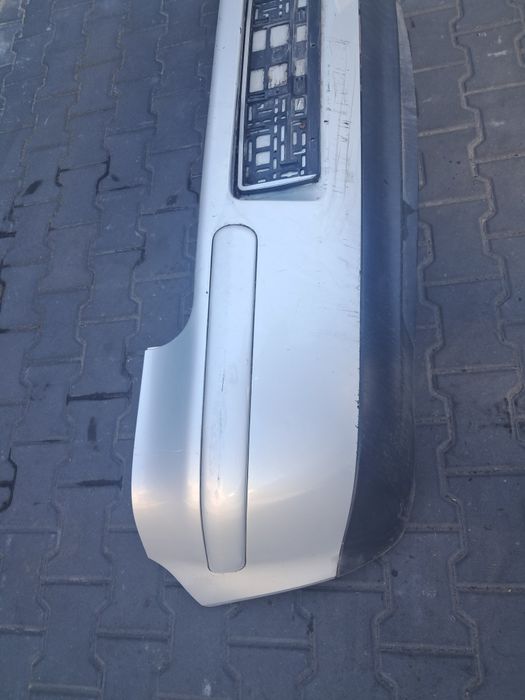 Zderzak tył tylny Volkswagen Golf 4 IV Rok 1999 Kolor srebrny LB7Z