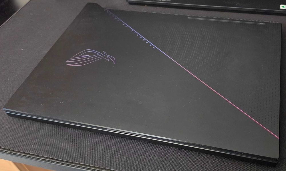ASUS ROG Zephyrus Duo 16 2023 (GX650PY-NM014W) | R9 | RTX 4090 | 64GB | 4TB | 3x zasilacz + Plecak