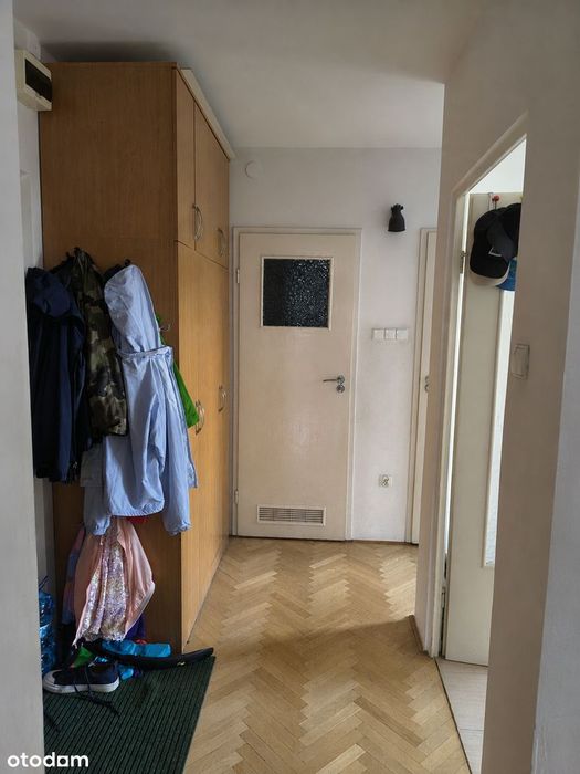 3 pokoje z panoramicznym widokiem 13p, blisko metra, do remontu