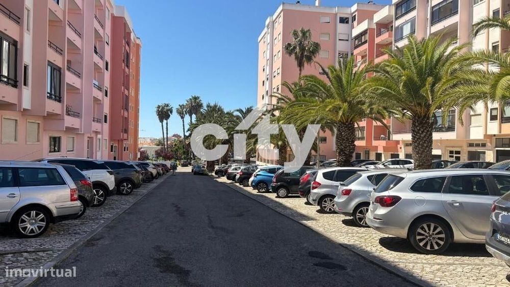 T1 Luminoso com Varanda e Vista Jardim | Zona Nobre da Parede – Cascai — São Domingos de Rana, Lisboa