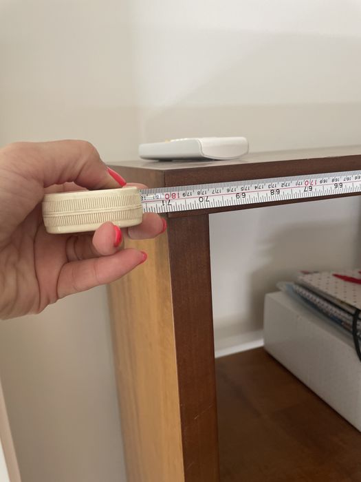 Móvel de arrumação com secretária