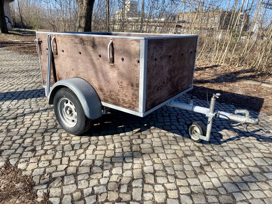 Przyczepa przyczepka 800 kg bez hamulca skrzynia  168x130x73 z Niemiec