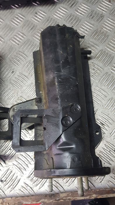 Bmw 7 E38 Podłużnica Absorber Lewy lub Prawy Przód