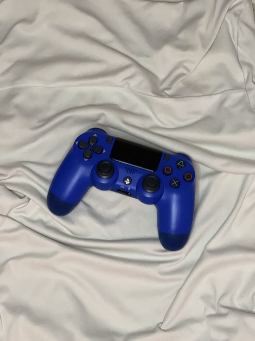 Джойстик DualShock 4