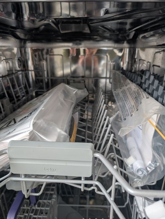 посудомийна машина BEKO