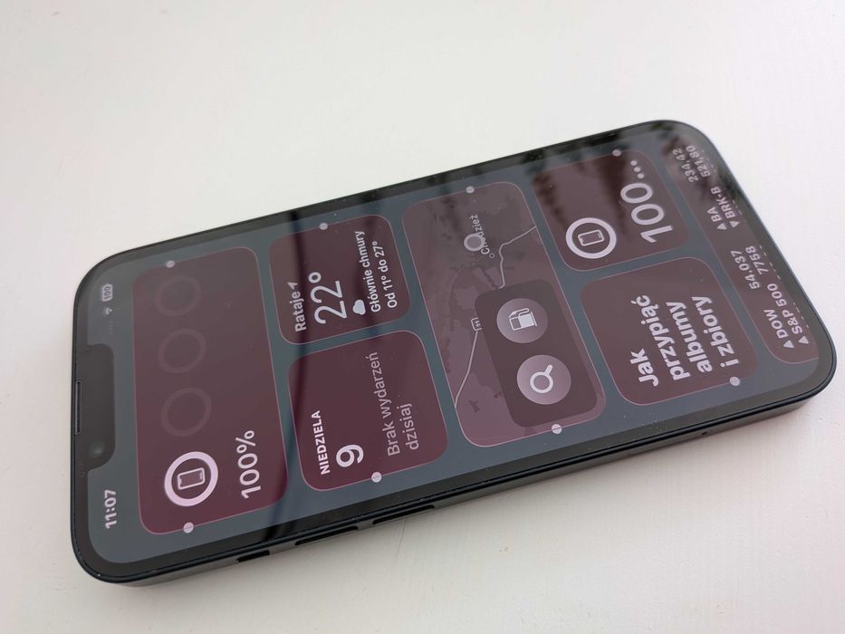 Iphone 14 midnight 128gb bateria 84% + 5 etui + ładowarka