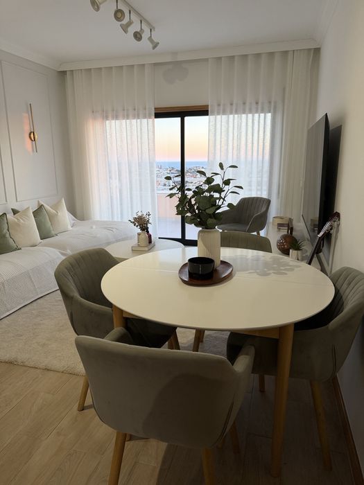 6 Cadeiras de mesa de jantar cinzenta