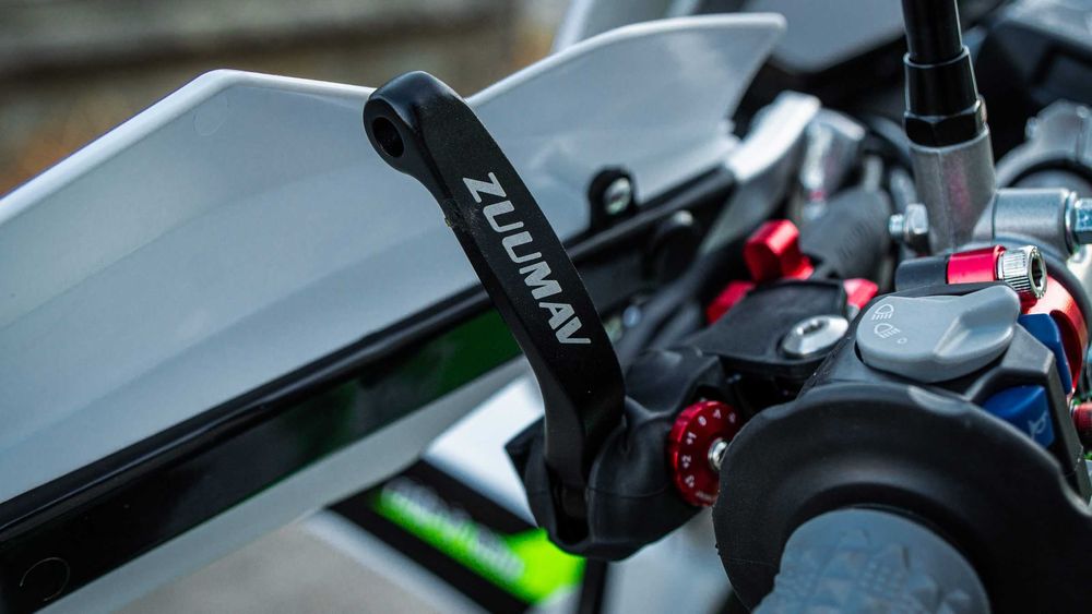 Мотоцикл GEON Dakar
GNC 300