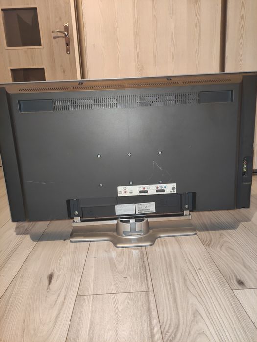 Telewizor Philips 32 cale + Pilot