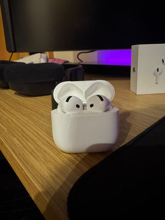 AirPods 4 Novos (Cancelamento ruído)