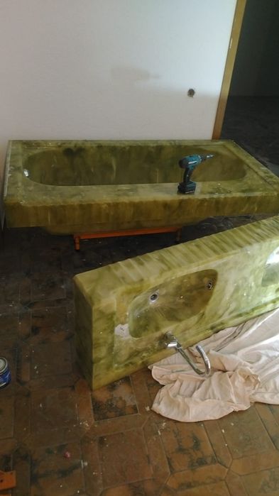 Sprzedam wanne + podwójna umywalka + lustro